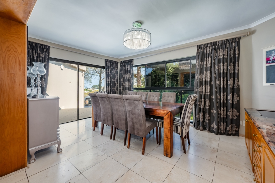 4 Bedroom Property for Sale in La Concorde Western Cape